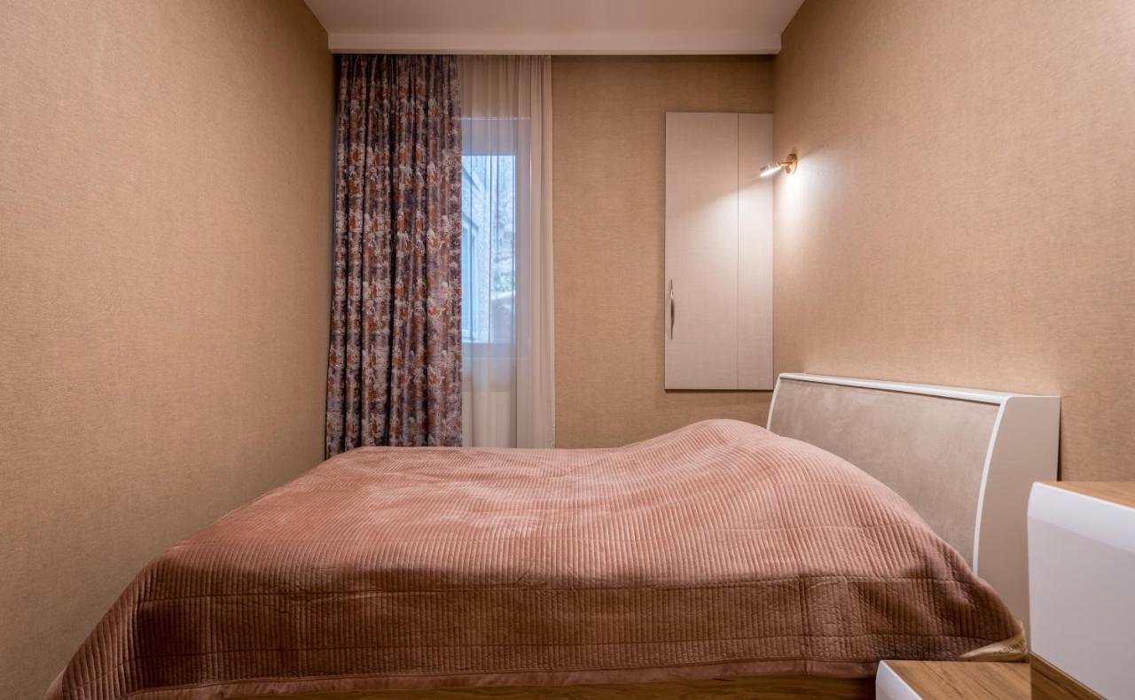 Sololaky Wall Tbiliszi Kültér fotó