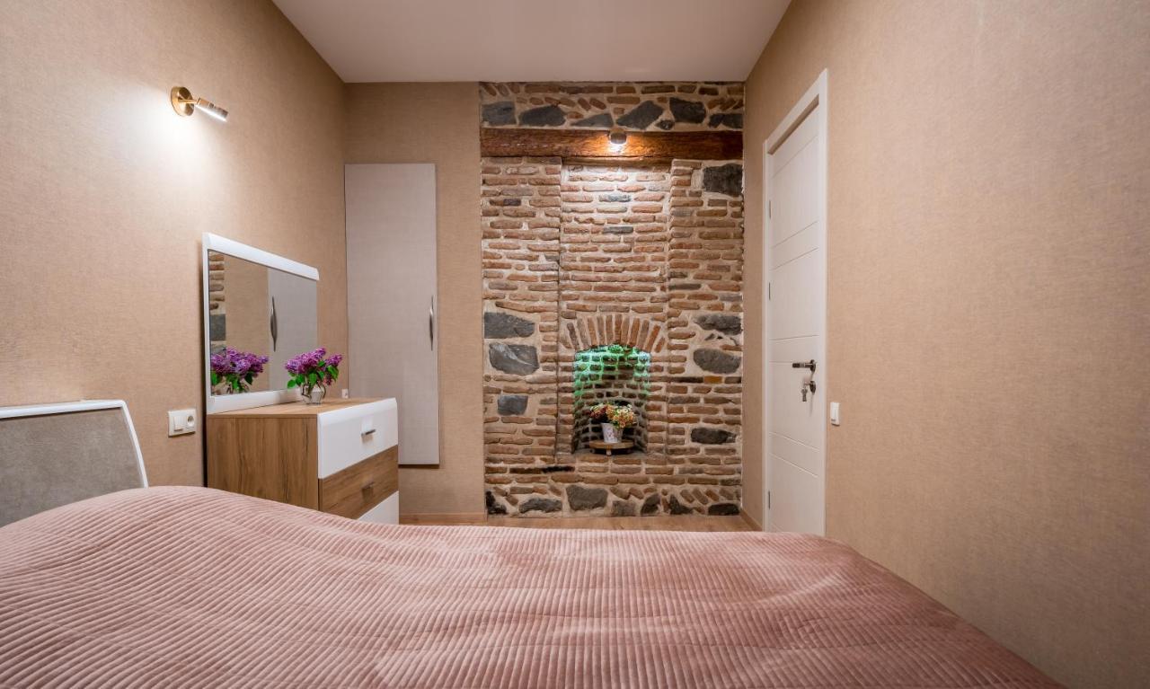 Sololaky Wall Tbiliszi Kültér fotó